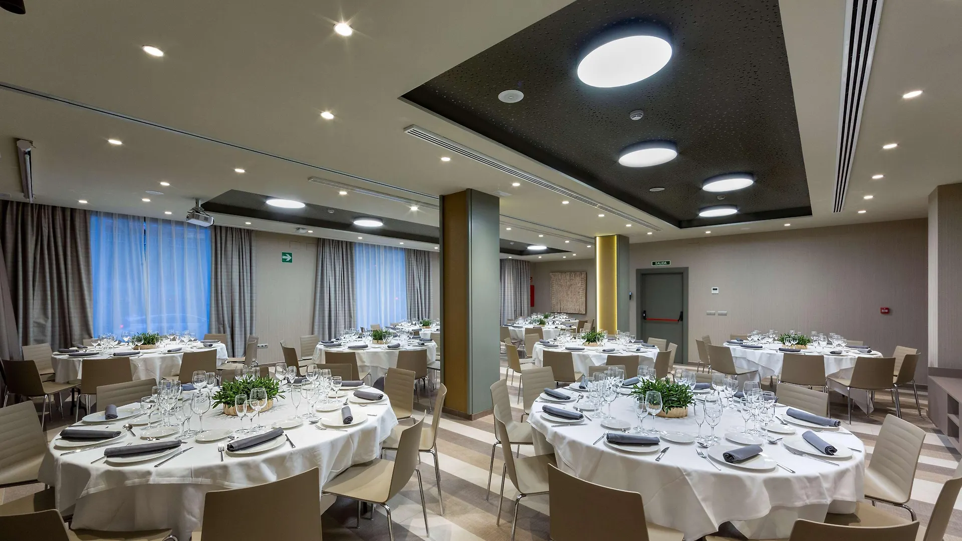 Catalonia Granada Hotell