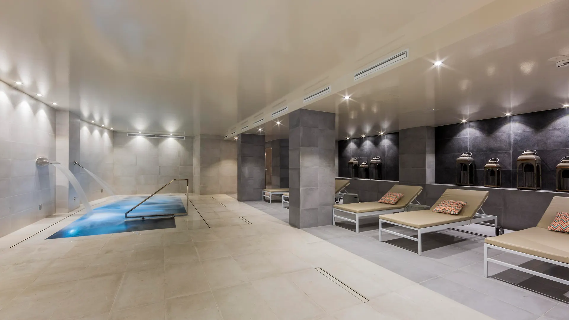 Catalonia Granada Hotell