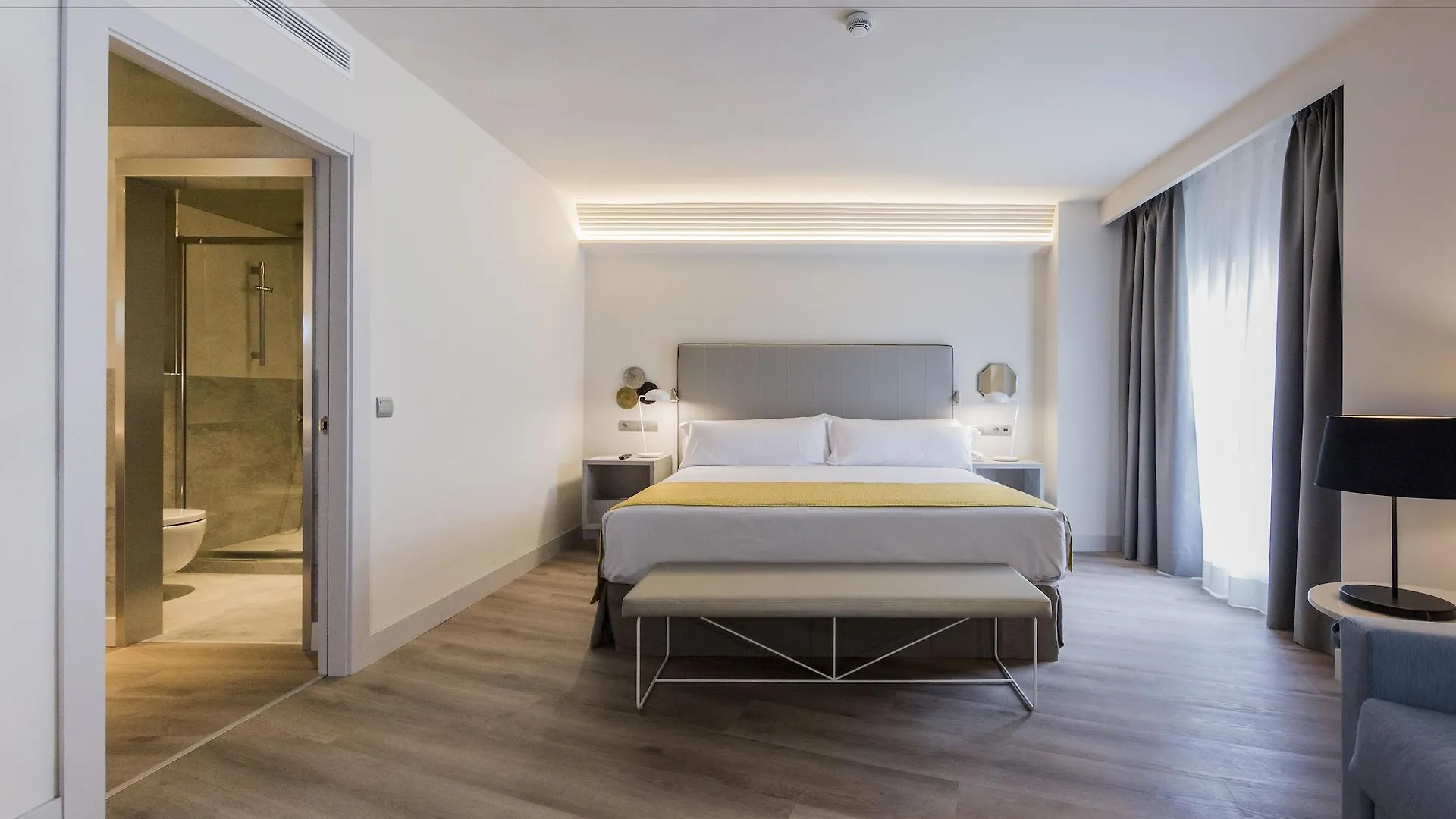 Catalonia Granada Hotel