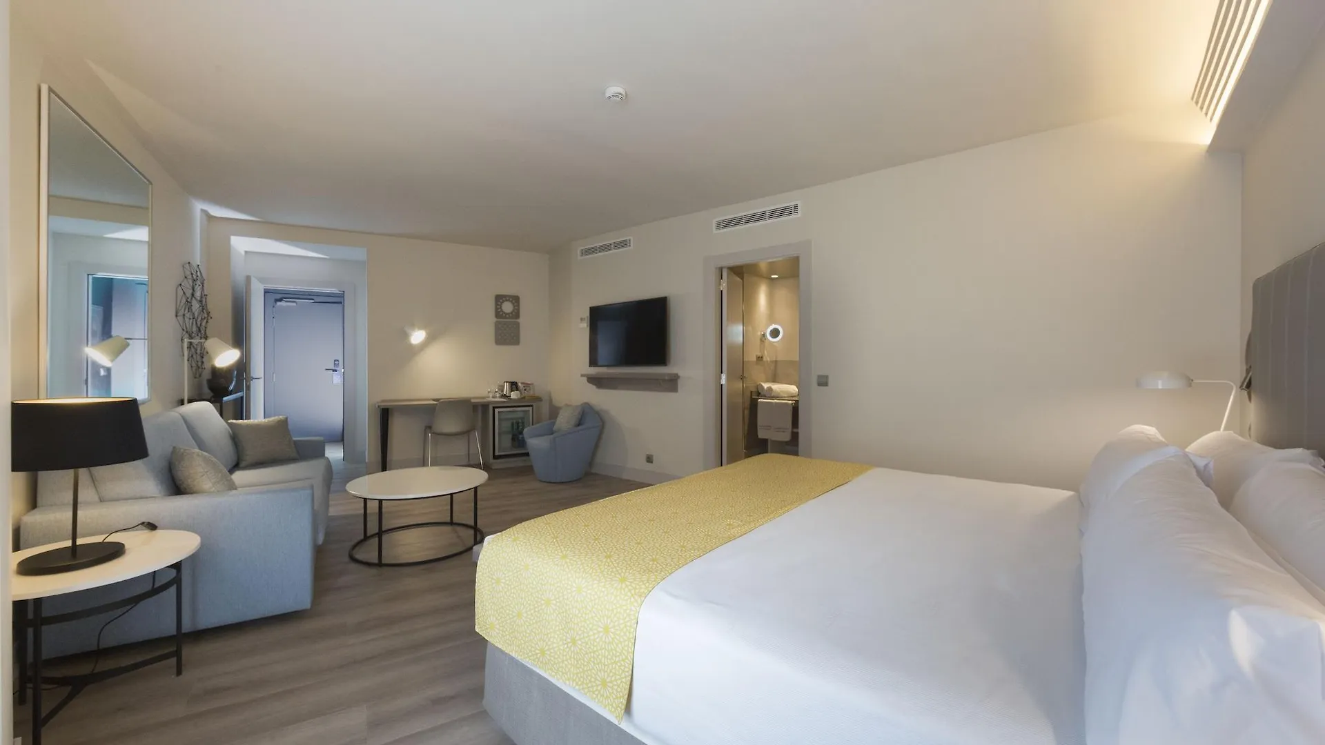 Catalonia Granada Hotel