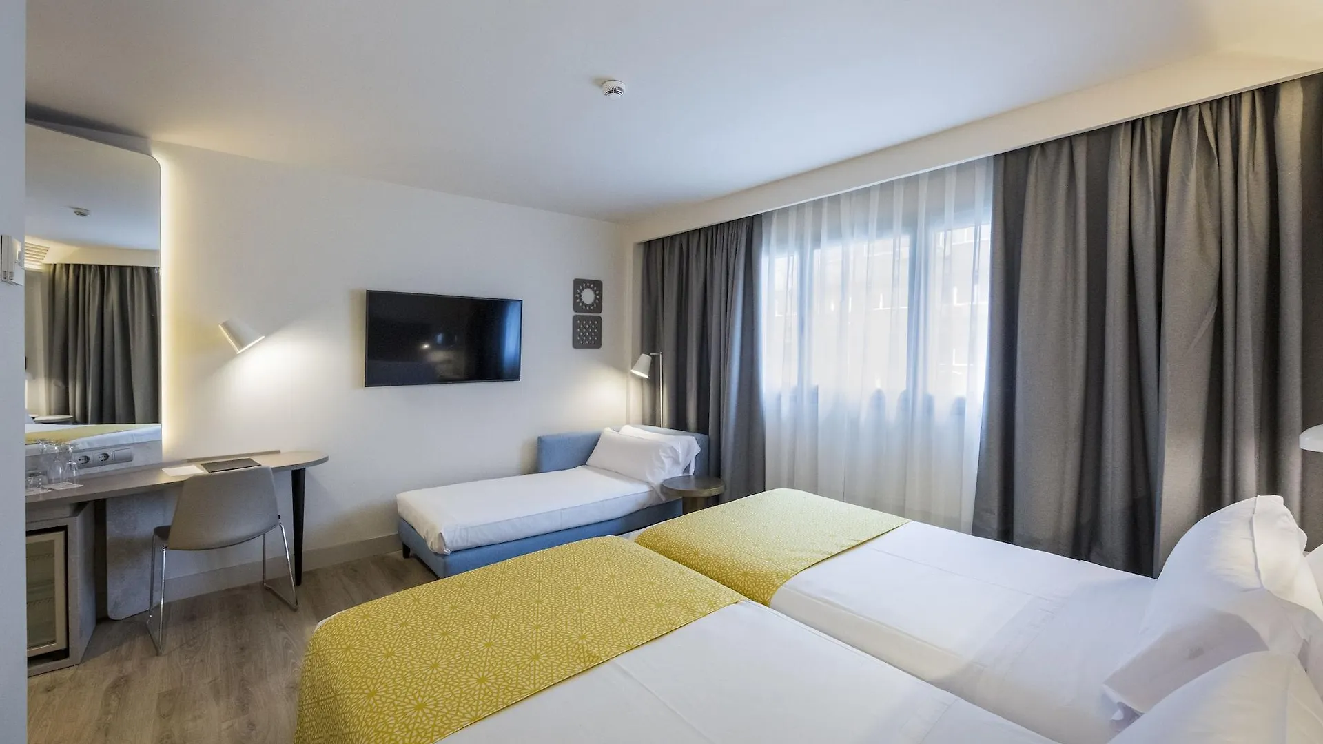 Catalonia Granada Hotel